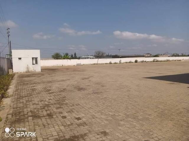 #11 - Sala para Venda em Matola - Maputo