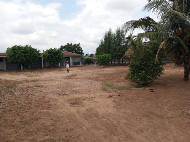 Área para Venda em Matola - 4