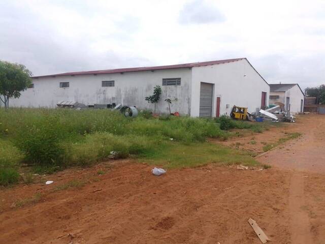 #33 - Sala para Venda em Matola - Maputo