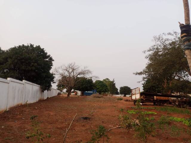 Área para Venda em Maputo - 4