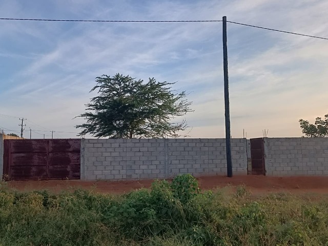 Terreno para Venda em Matola - 5