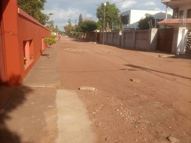 Área para Venda em Matola - 3