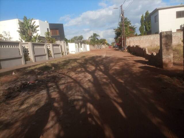Terreno para Venda em Matola - 3
