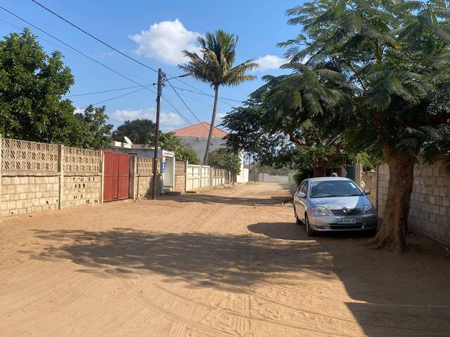 Terreno para Venda em Matola - 5
