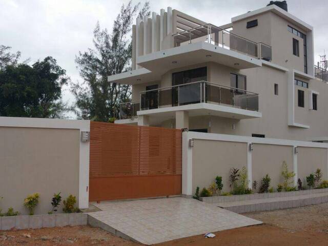 Venda em SOMMERSHIELD - Maputo