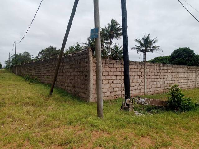 #277 - Área para Venda em Maputo - Maputo - 3