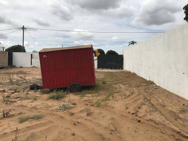 Terreno para Venda em Matola - 5