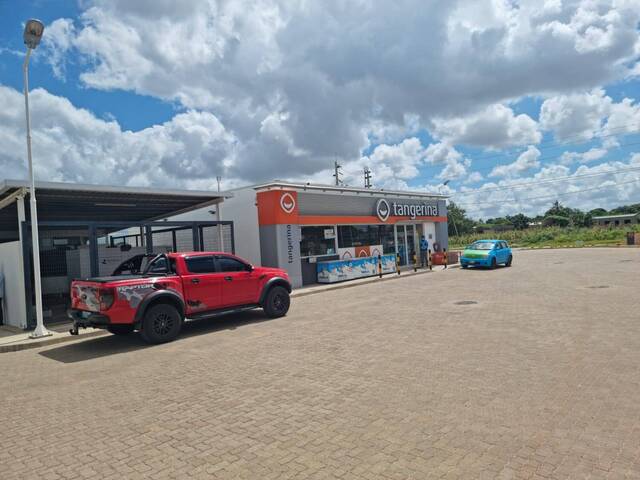 Ponto Comercial para Venda em Matola - 4