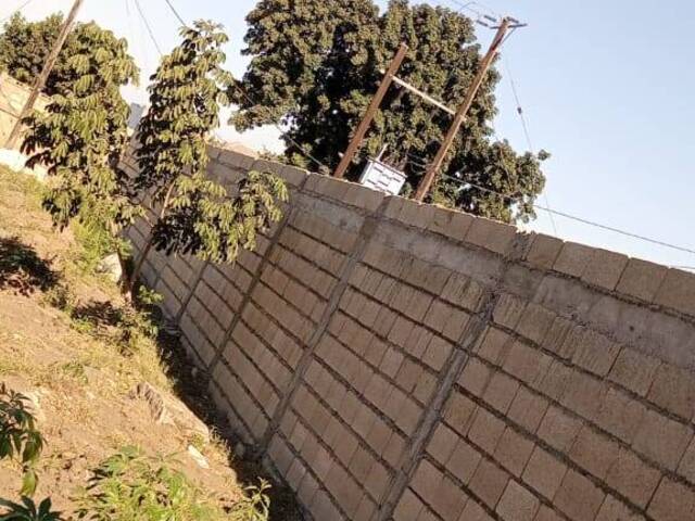 Terreno para Venda em Matola - 3