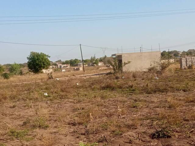Terreno para Venda em Matola - 2